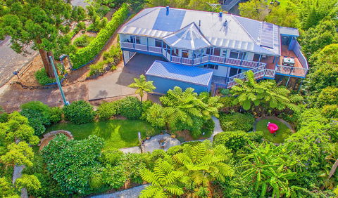 Cloud 9 Cliff Top Eagle Heights - Accommodation Daintree 0