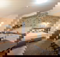 Highlander Motor Inn and Apartments - Accommodation Daintree