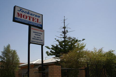 Jackaroo Apartments - Motel - Accommodation Daintree 1