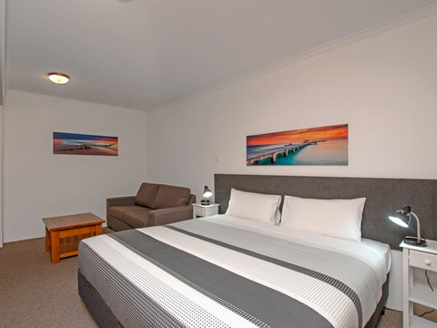 River Street Motel - Accommodation Daintree 0