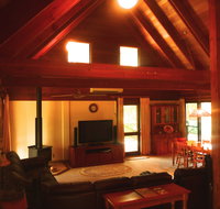 Silverpoint Accommodation - Accommodation Daintree