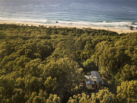 Tuckers Rocks Cottage - Accommodation Daintree 1