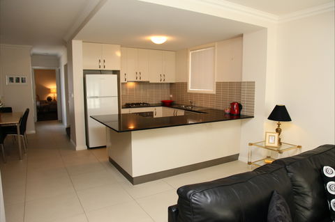 Apartments On-The-Park: Prince - Accommodation Daintree 0