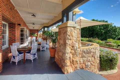 Caves House Hotel Yallingup - Accommodation Daintree 1