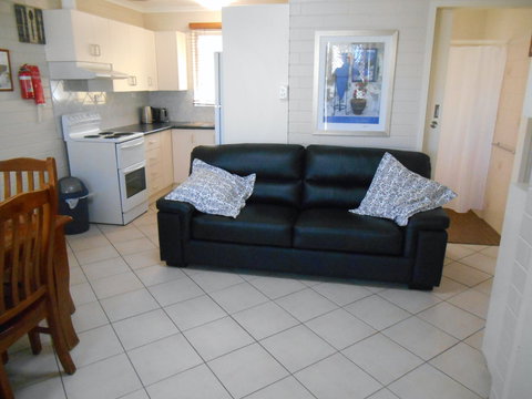 Clan Ranald Holiday Unit 2 - Accommodation Daintree 2