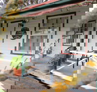 Coonawarra's Pyrus Cottage - Accommodation Daintree