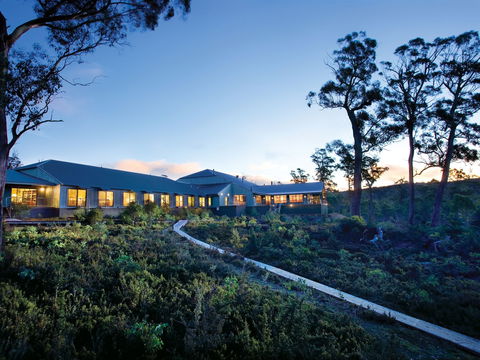 Cradle Mountain Hotel - Accommodation Daintree 0