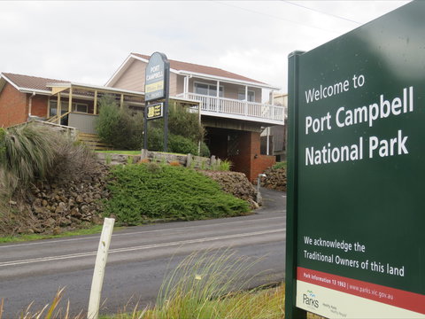 Port Campbell Motor Inn - Accommodation Daintree 0
