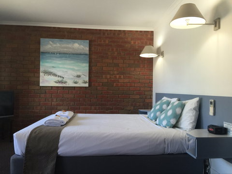 Port Campbell Motor Inn - Accommodation Daintree 2