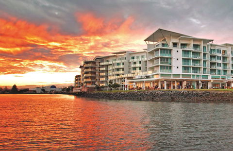 Ramada Hotel & Suites Ballina - Accommodation Daintree 0