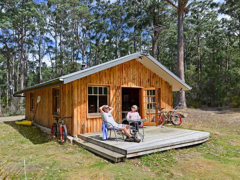 Saintys Creek Cottage - Accommodation Daintree 2