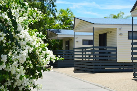 Southside Holiday Village - Accommodation Daintree 0