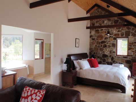 Adventure Bay Retreat - Accommodation Daintree 2