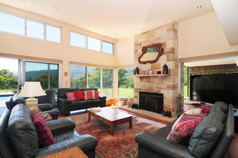 Bottlebrush Lodge - Accommodation Daintree 0