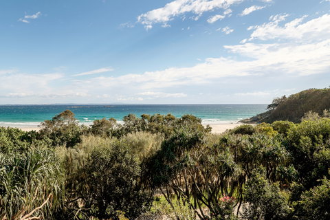 Claytons On Cylinder Beach Front Apartments - Accommodation Daintree 1