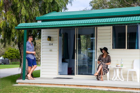 Glen Villa Resort - Accommodation Daintree 0