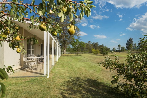 Hillcrest House - Accommodation Daintree 0