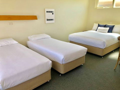 Marina Motel Rooms - Accommodation Daintree 2