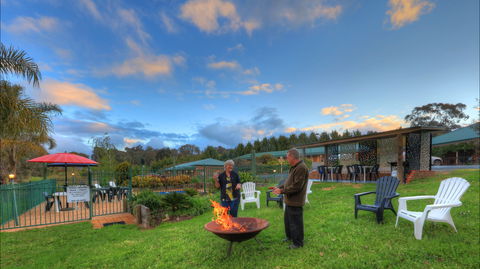 Motel Views Yackandandah - Accommodation Daintree 1