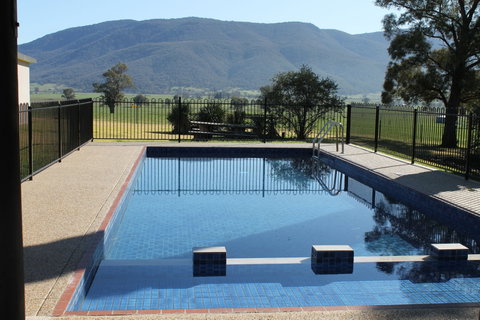 Mountain View Motel Corryong - Accommodation Daintree 1