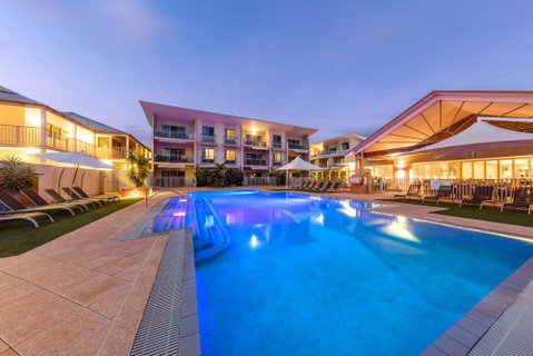 Oaks Broome Hotel - Accommodation Daintree 2