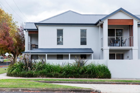 Stay Bathurst - Accommodation Daintree 0