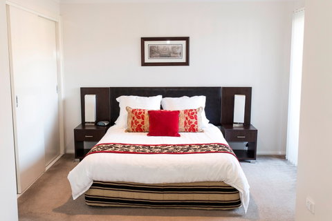 Stay Bathurst - Accommodation Daintree 1