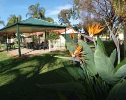 Acacia Holiday Apartments And Cabins - Accommodation Daintree 5