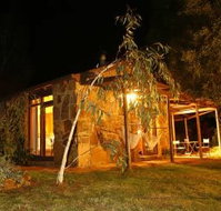 Wombat Hills Cottages - Accommodation Daintree