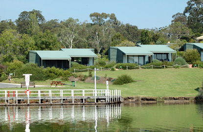 Gipsy Point Lakeside Boutique Resort - Accommodation Daintree 2