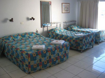 Tweed Central Motel - Accommodation Daintree 2