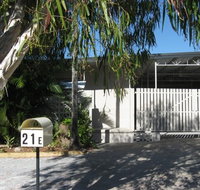Beach Units Tannum Sands - Accommodation Daintree