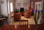 Annies @ Yarralumla - Accommodation Daintree 2