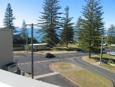 Seaspray Apartments - Accommodation Daintree 3