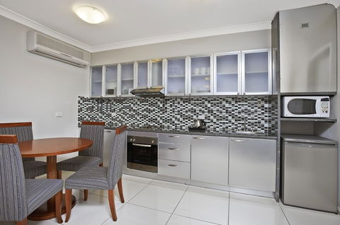 Comfort Inn & Suites Burwood - Accommodation Daintree 2