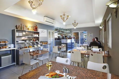 Comfort Inn & Suites Burwood - Accommodation Daintree 4