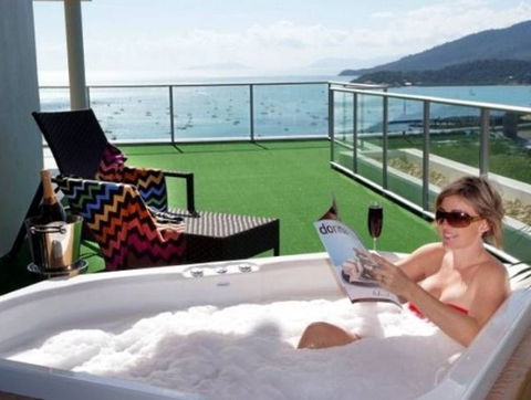 Airlie Searene Apartments - Accommodation Daintree 4