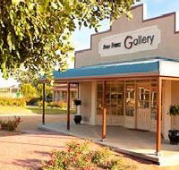 Peter Franz Fine Art Gallery - Accommodation Daintree