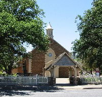 St George Church and Cemetery Tours - Accommodation Daintree