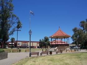 Gladstone Square - Accommodation Daintree 0
