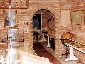 Bligh Museum Of Pacific Exploration - Accommodation Daintree 0