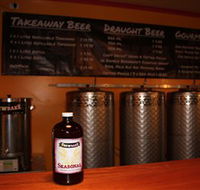 Brewbake at the Big Pineapple - Accommodation Daintree