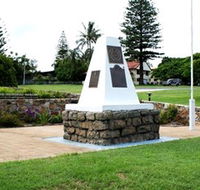 Dunwich War Memorial - Accommodation Daintree