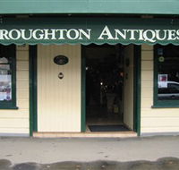 Broughton Antiques - Accommodation Daintree