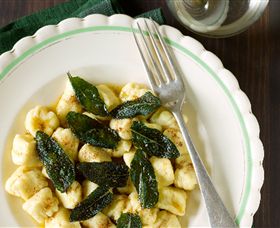 A Tavola! Cooking School At Pizzini Wines - Accommodation Daintree 4