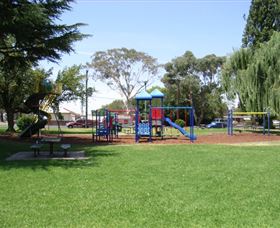 Coronation Park Yass - Accommodation Daintree 1