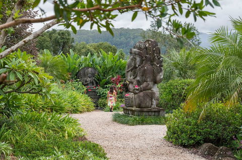 Crystal Castle & Shambhala Gardens - Accommodation Daintree 4