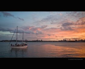 A Luxury Yacht On Sydney Harbour - Accommodation Daintree 3