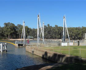 Lock 10 And Weir - Accommodation Daintree 3