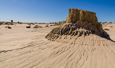 Walls Of China - Accommodation Daintree 0